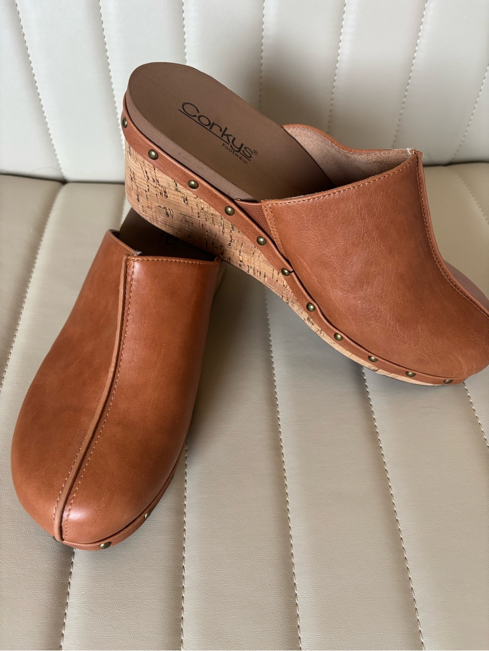 Corkys caramel Cork Wedge Studded Mules